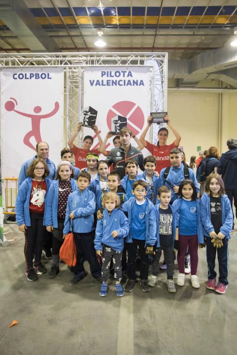 Cientos de niños y niñas disfrutan de Expojove 2019