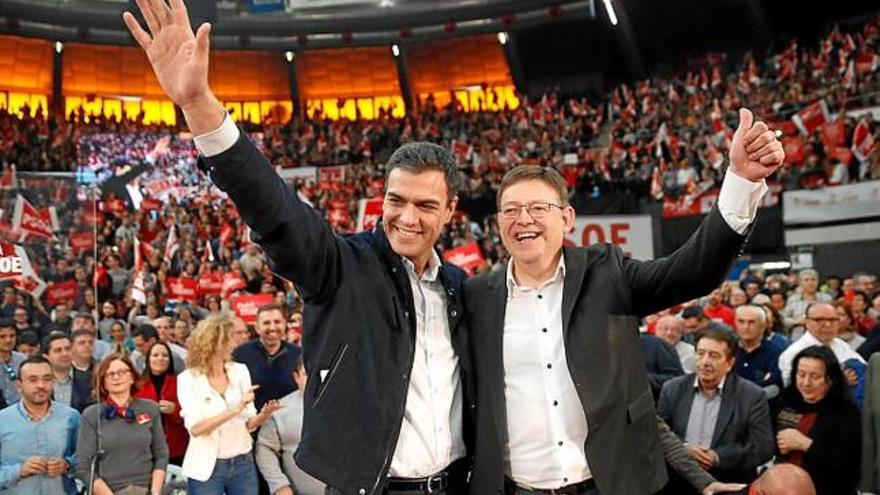 Pedro Sánchez i Ximo Puig, en l&#039;acte multitudinari de València