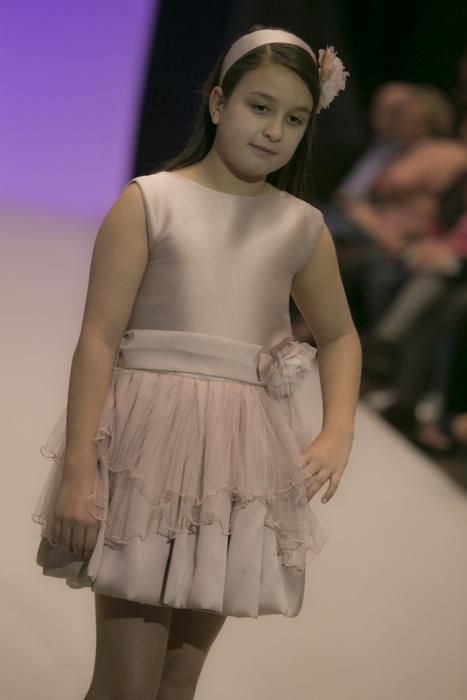 01/04/2017  MODA DISEÑO  desfile infantil y  en el stand de CMC  diseño personalizado de calzado