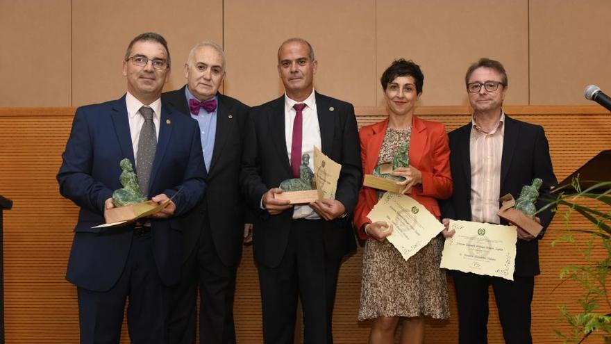 La festividad de San Francisco de Asís resalta la profesionalidad de los veterinarios murcianos