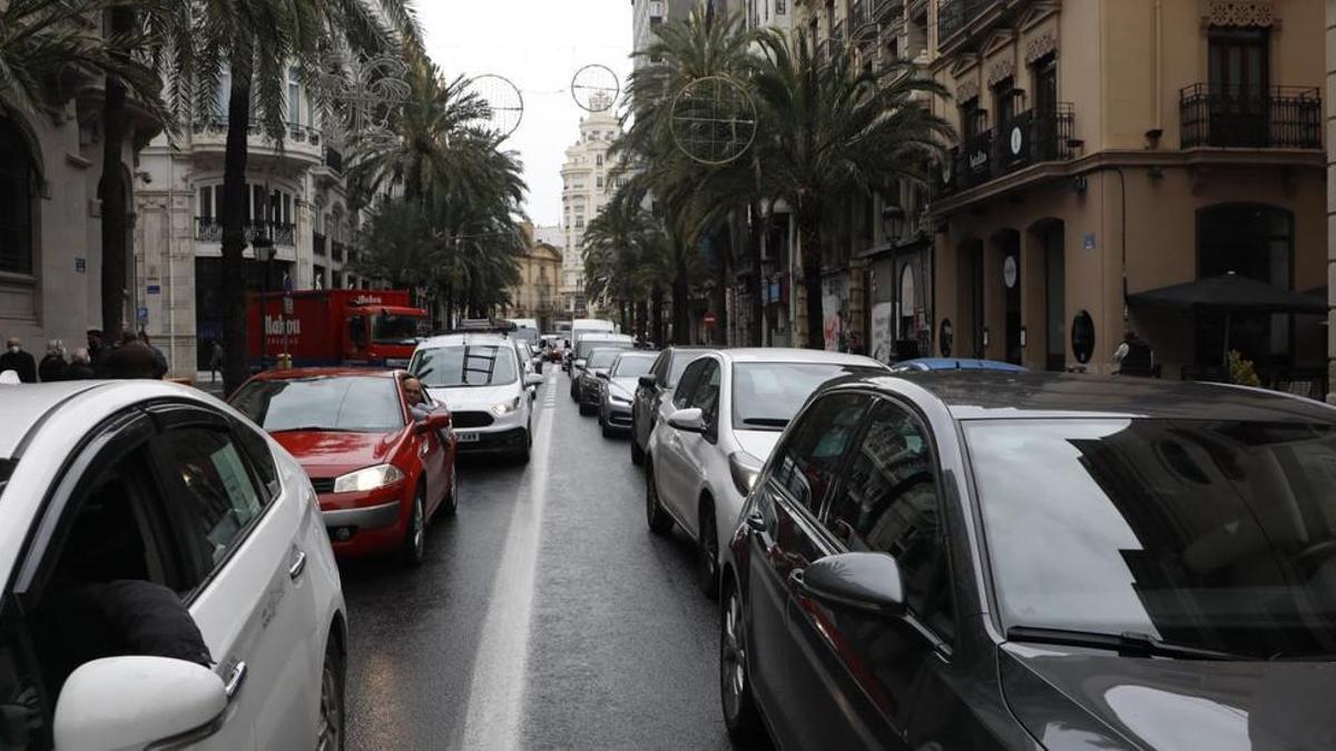 Parkings y sitios para aparcar el coche gratis en Valencia