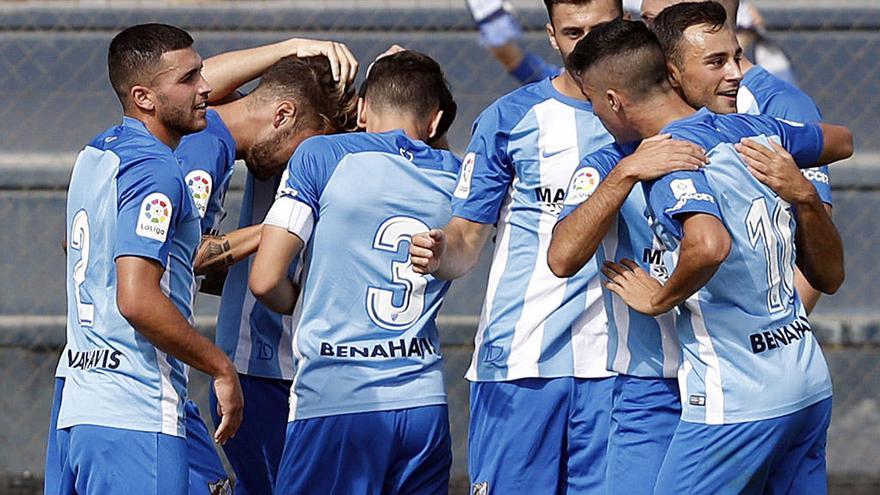 Los jugadores del Atlético Malagueño celebran uno de los goles cosechados esta temporada.