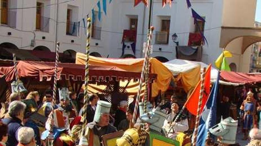 La escena de la llegada de los Reyes Católicos abrirá la Fiesta del Medievo.