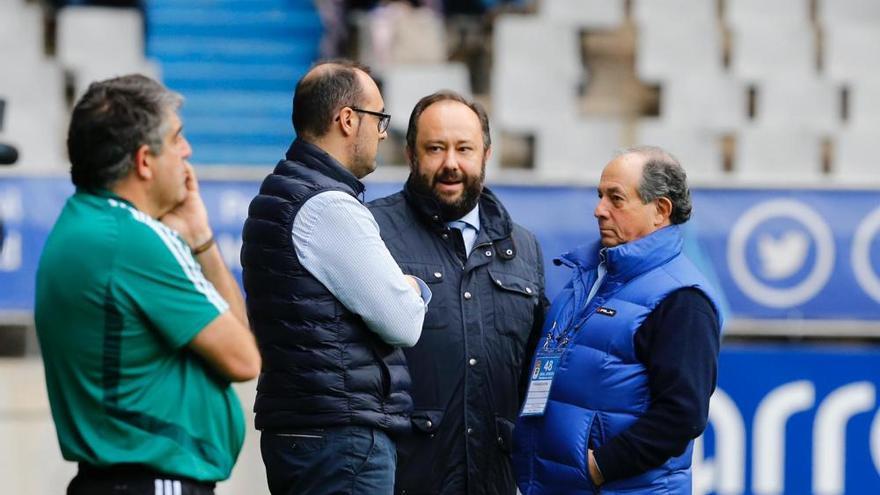 La voz del vestuario del Oviedo en defensa del equipo: “Con esta gente me  voy a la guerra” - La Nueva España