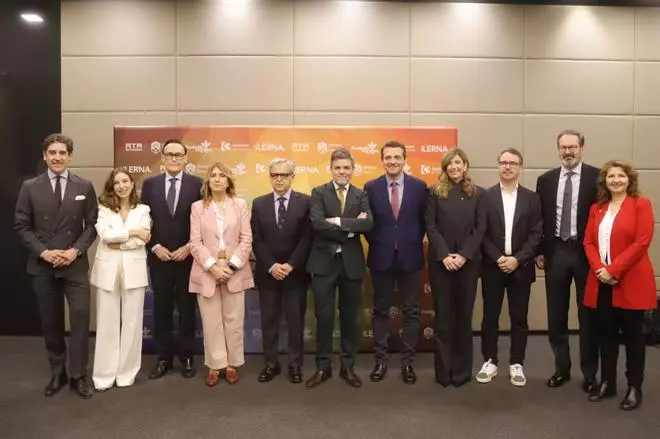 Noor, Silbon, AJE y Holisi debaten sobre emprendimiento en el Foro Conecta