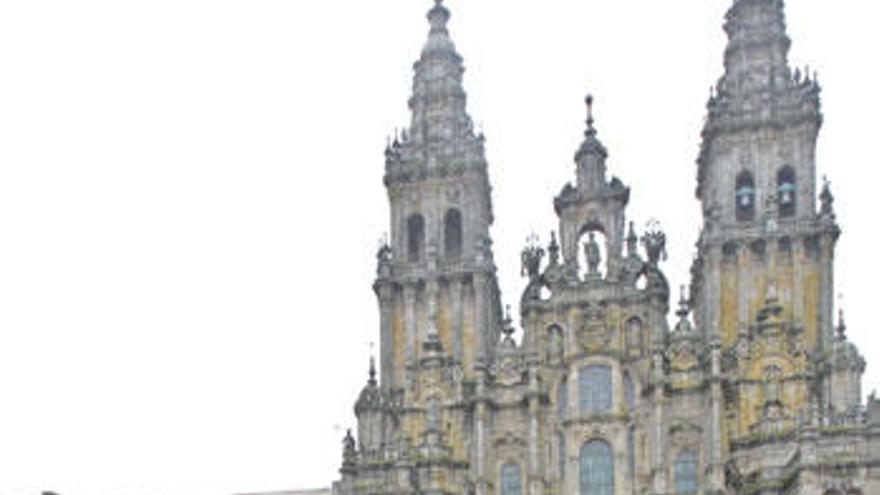 Conde Roa y Ángel Currás, esta mañana en la plaza del Obradoiro.