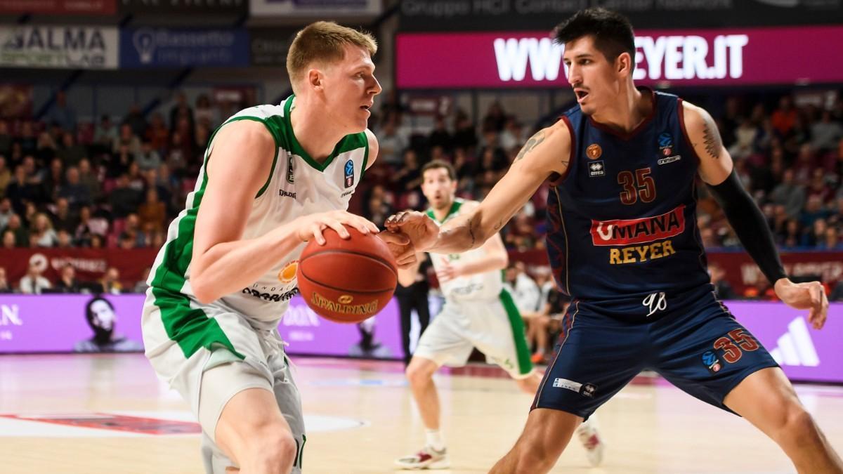 Henry Ellenson, durante su partido