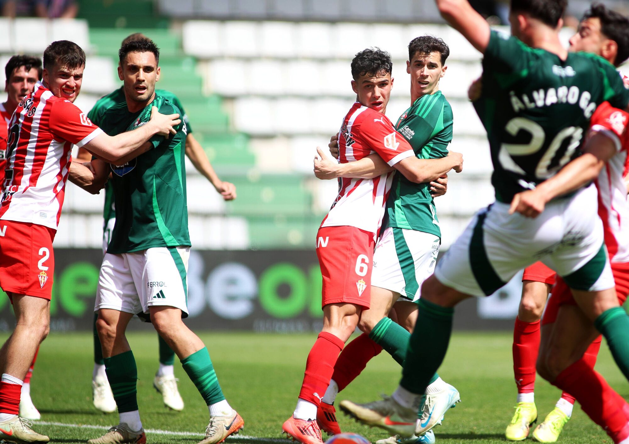 EN IMÁGENES: El último partido de la temporada del Sporting, disputado en Ferrol