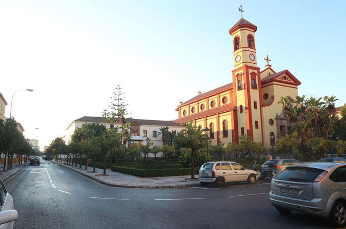 La plaza de Pío XII, el corazón de la barriada de Carranque.