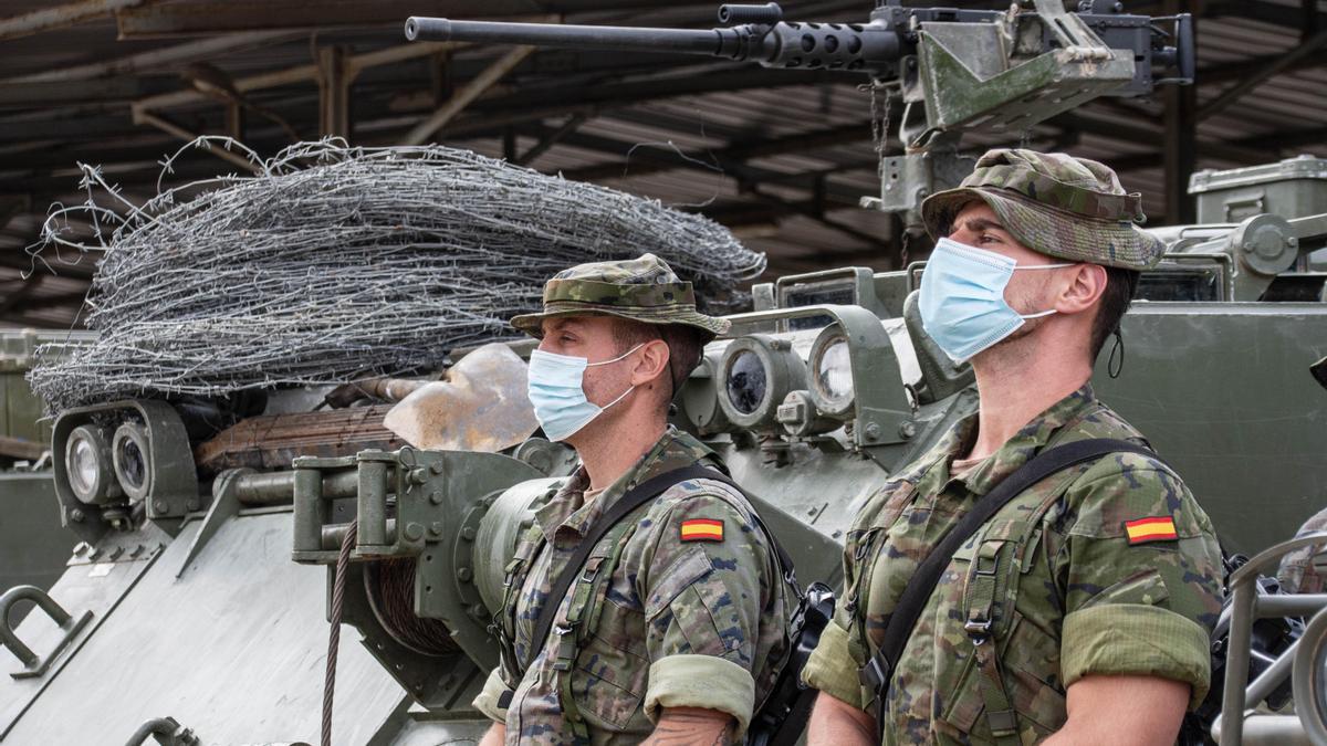 Militares de la BRI X listos para el ejercicio.