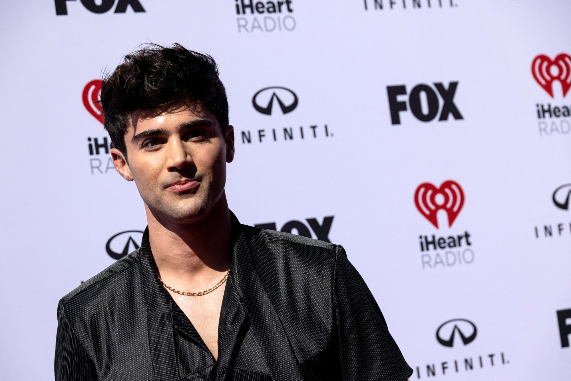 Las mejores imágenes de la alfombra de los iHeartRadio Music Awards 2023