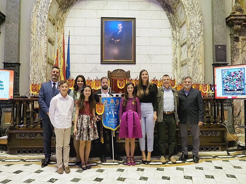 Honores a los artistas en la Gala de los 1 con Algarra en el recuerdo