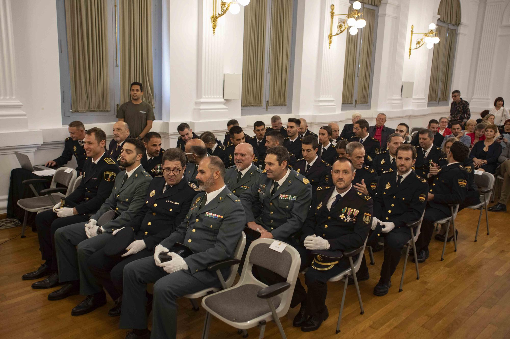 La Policía Nacional celebra en Xàtiva el acto tradicional de los santos custodios