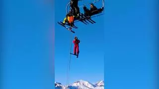 Así fue como rescataron a decenas de esquiadores de un telesilla en los Alpes franceses