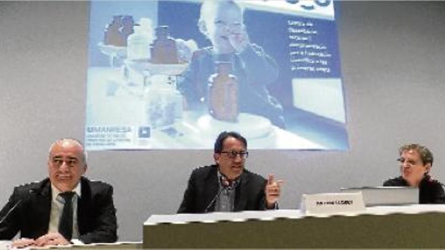 Valentí Martínez, Antoni Llobet i Montserrat Pedreira, ahir en la presentació oficial del Lab 0_6