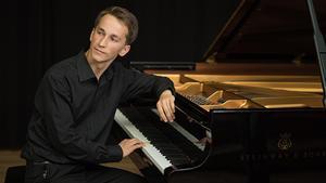 El pianista letón Daumants Liepiņš, en una imagen promocional. 