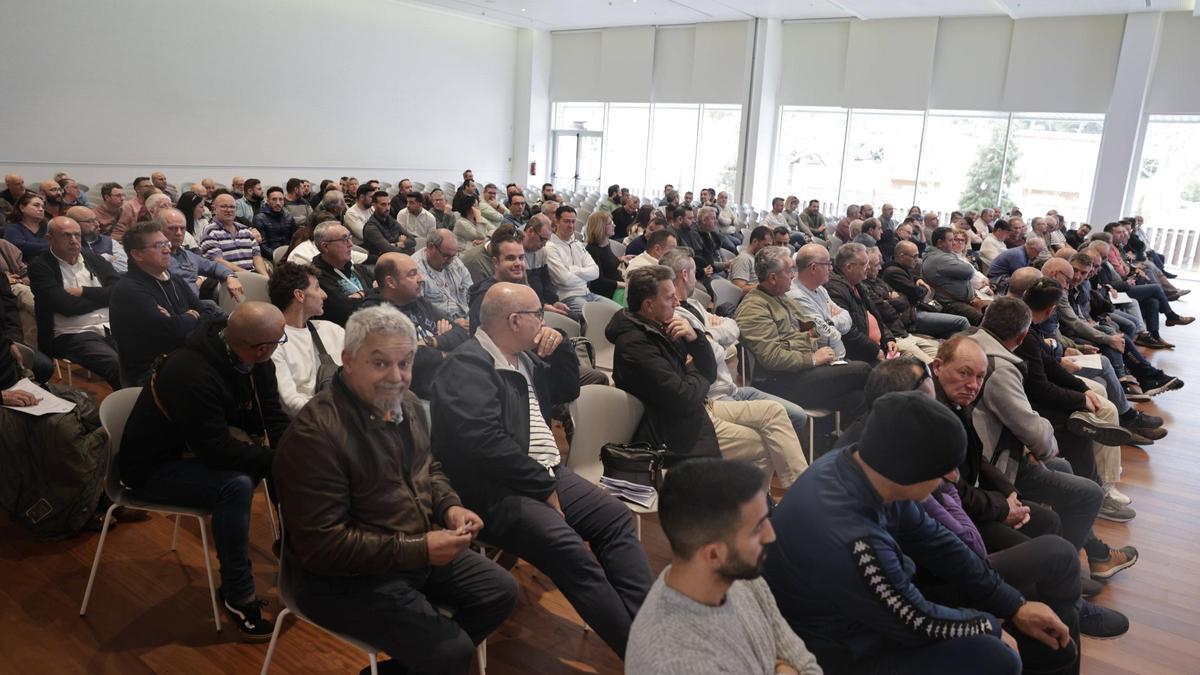 Asamblea de Palma Taxis Radio durante la mañana