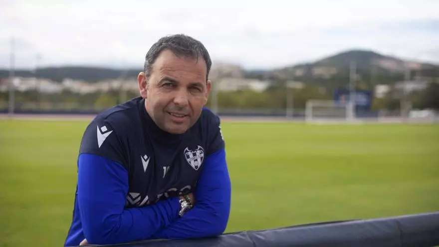 Javi Calleja: "El reto de subir a Primera es el más importante que se me ha planteado"