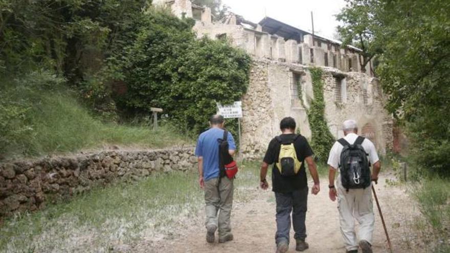 El Parque Cultural del Agua está situado en la cabecera del río Vinalopó e incluye antiguos edificios fabriles como el Molí l&#039;Ombria o el Molí Pont.