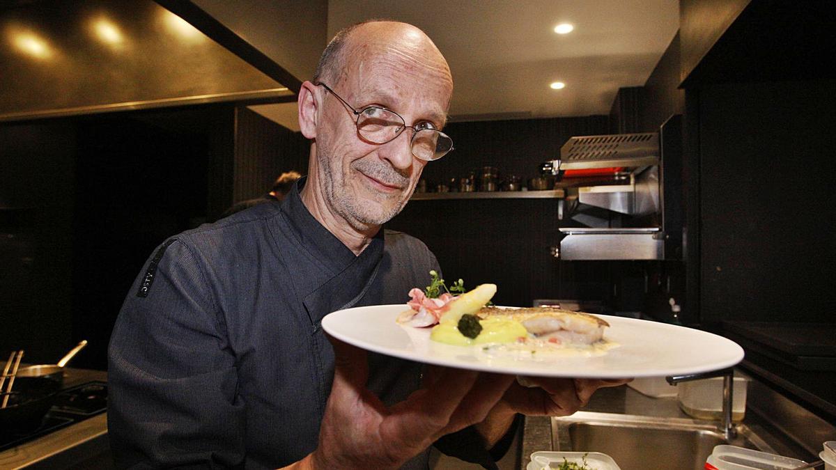 Xavier Sagristà, a la
 cuina del Castell de 
Peralada.  Marc Martí