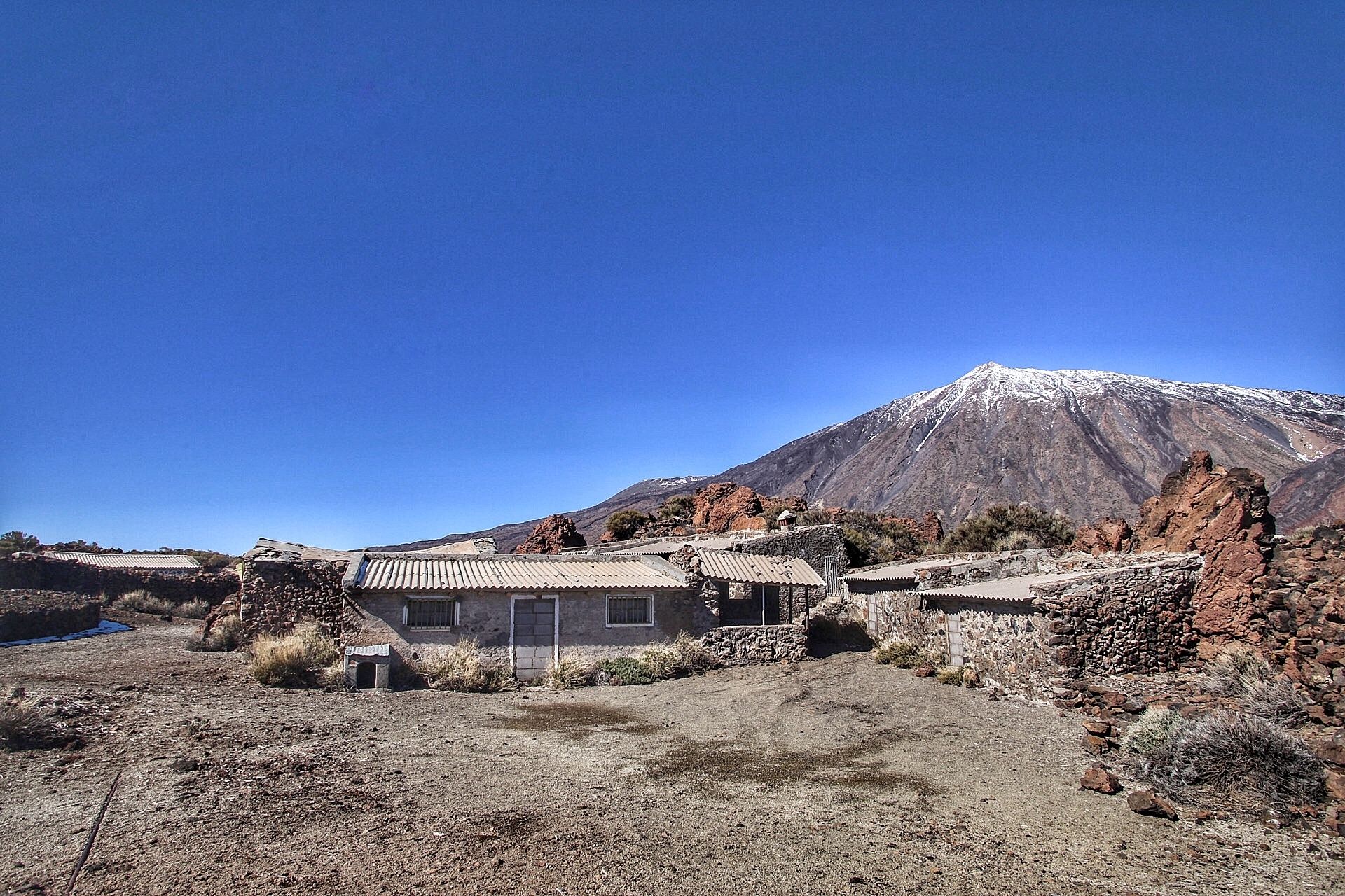 Recorrido por el antiguo sanatorio del Teide