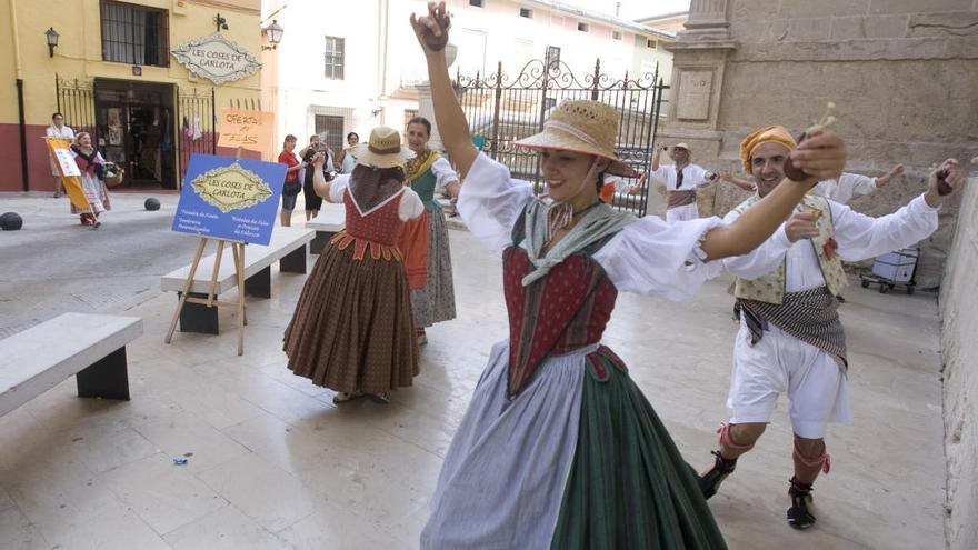 La Escola de Danses de Xàtiva graba un CD que presentará en directo el próximo sábado