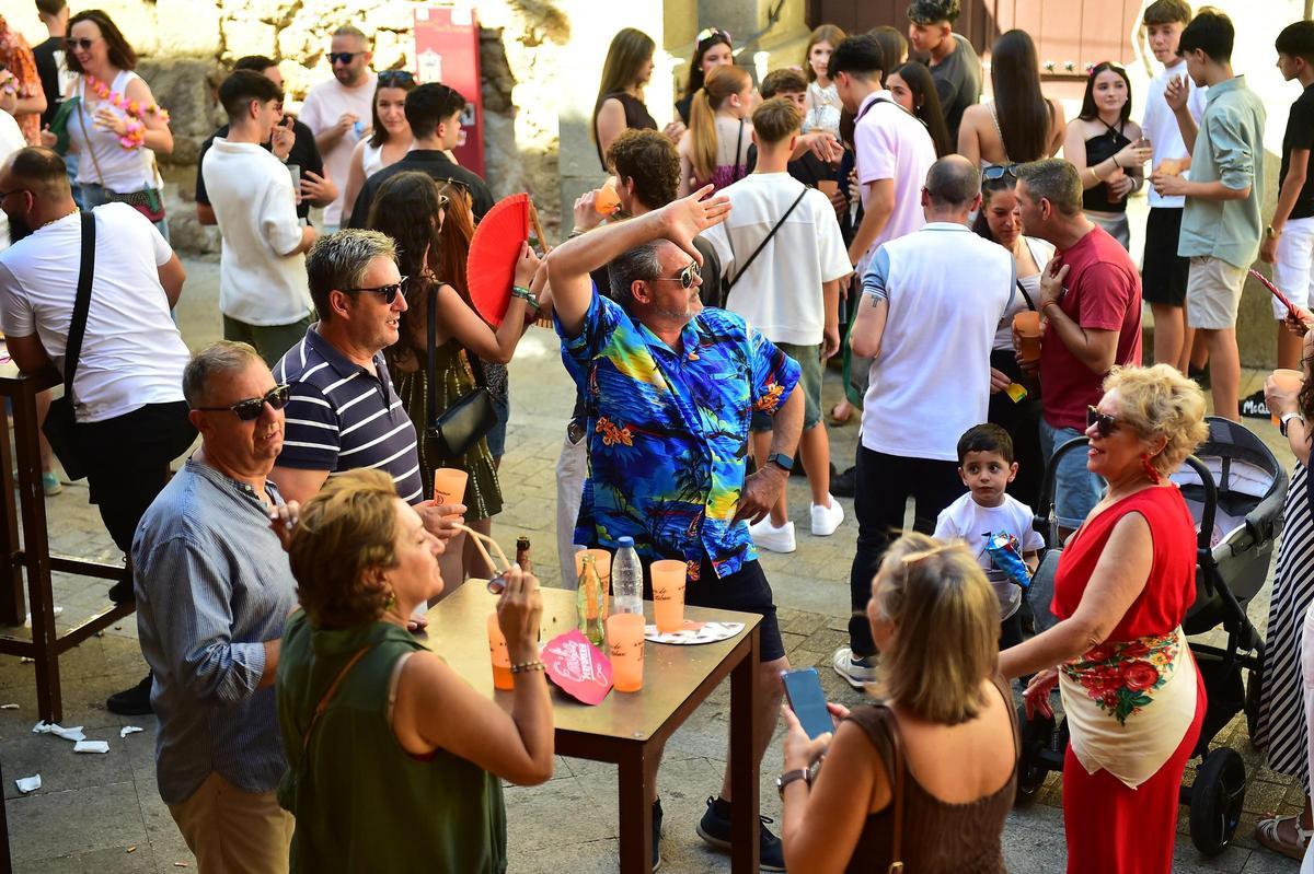 Fotogalería | Imágenes de las cañas y el ferial, este viernes en Plasencia Fotogalería | Imágenes de las cañas y el ferial, este viernes en Plasencia