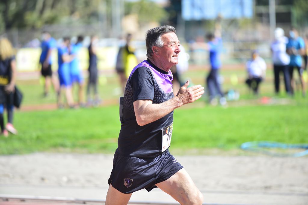 Atletismo nacional Máster sábado en la pista de Atletismo de Cartagena