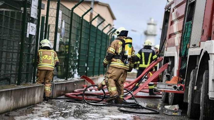 Un muerto y más de 20 heridos por una fuerte explosión en una terminal de gas en Austria