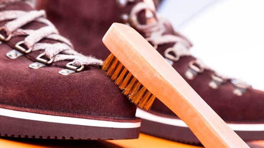 Tres trucos para limpiar tus zapatos de ante con productos que ya tienes en  casa - La Nueva España