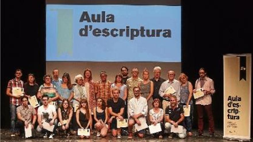 Primera promoció de graduats de l&#039;Aula d&#039;Escriptura