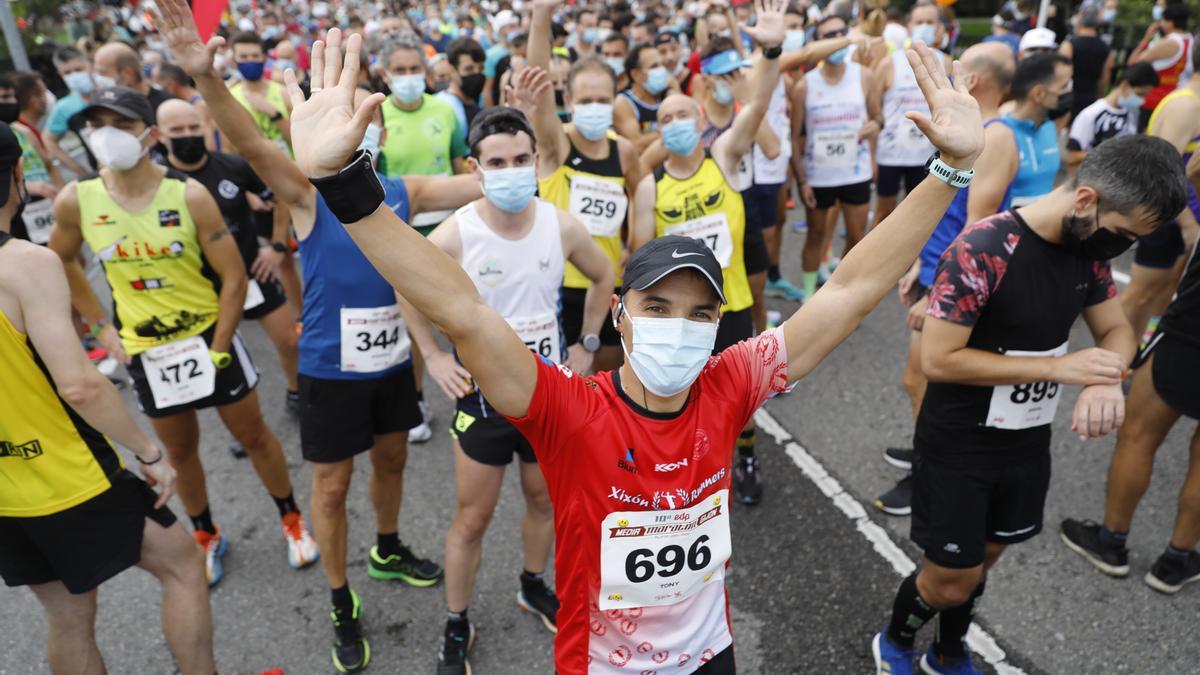 En imágenes: así fue la Media Maratón de Gijón