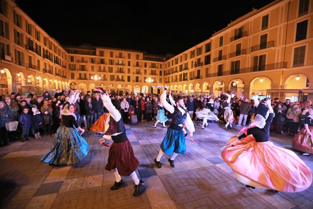 La lluvia da la bienvenida a Sant Sebastià