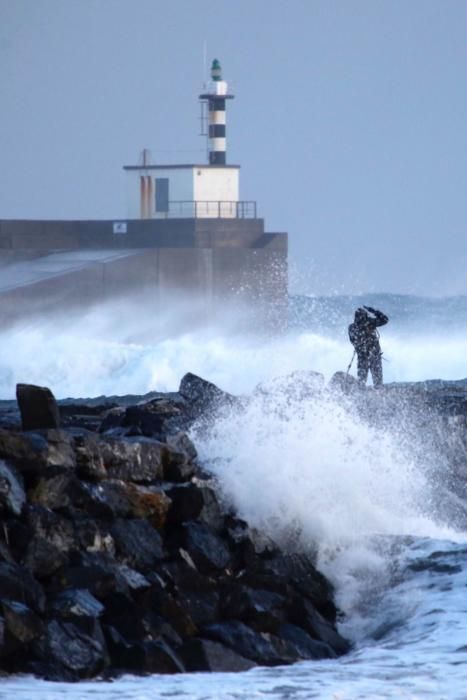 Temporal de viento y oleaje en Asturias