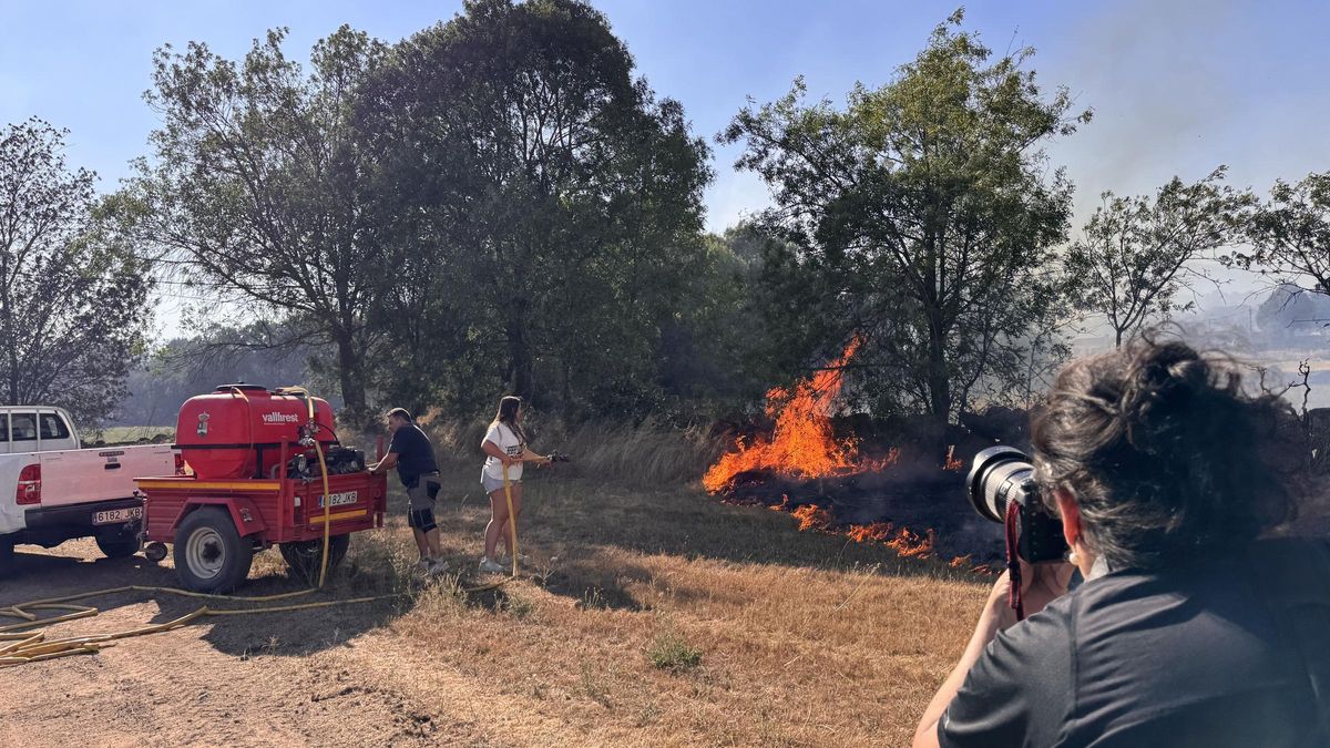 Fuego en Navaluenga.