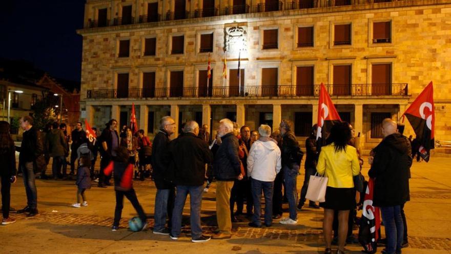 Concentración celebrada en la plaza de la Constitución.