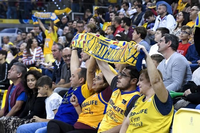 09-02-20 DEPORTES. PABELLON GRAN CANARIA ARENAS. SIETE PALMAS. LAS PALMAS DE GRAN CANARIA. Partido de baloncesto entre los equipos del Herbaife GC y el Barcelona.    Fotos: Juan Castro.