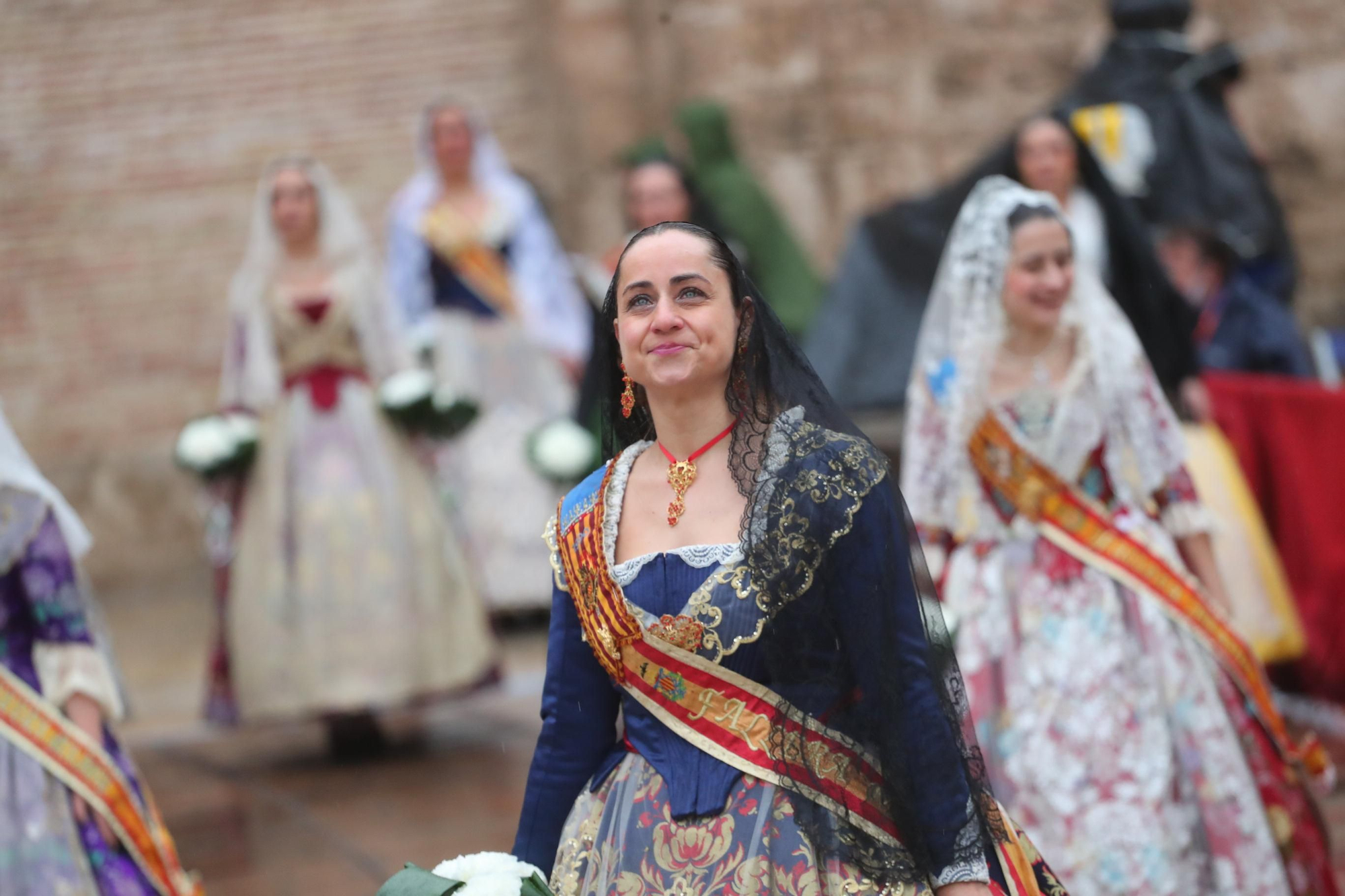 Búscate en el primer día de ofrenda por la calle de la Paz (entre las 17:00 a las 18:00 horas)