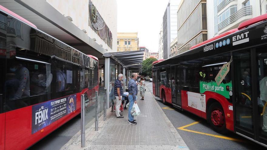 Autobuses de la EMT en València.