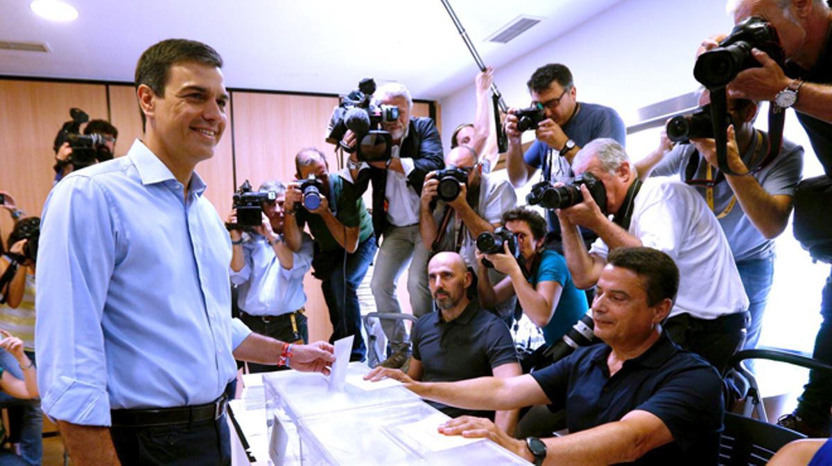 Pedro Sánchez votant