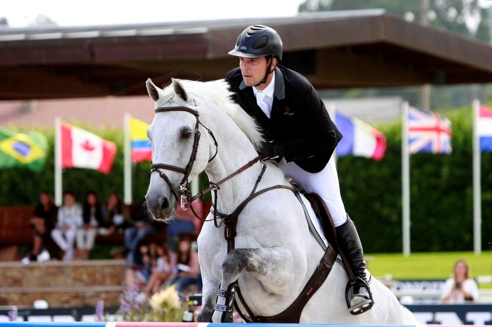 Sergio Álvarez Moya durante una de las pruebas del Concurso de Saltos Internacional 4 estrellas de A Coruña.