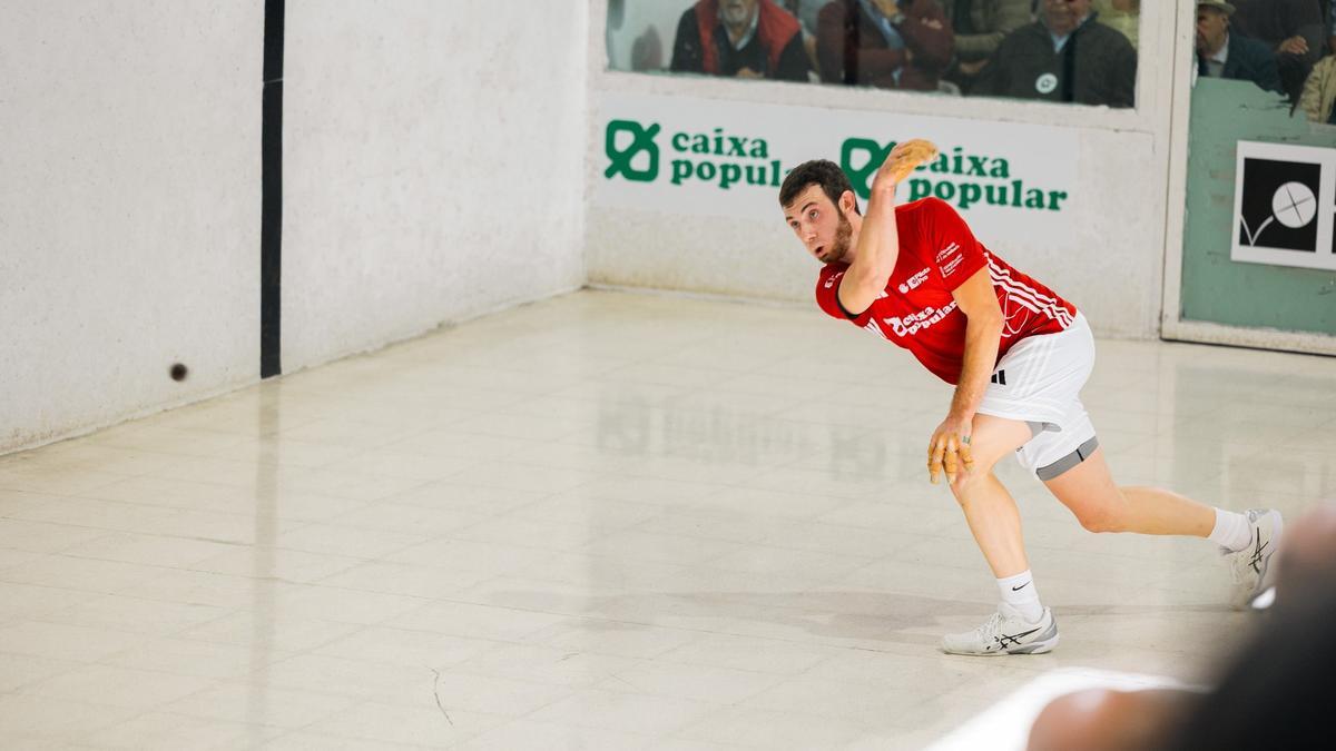 Montaner, finalista de la Lliga i campió de la Copa en 2025