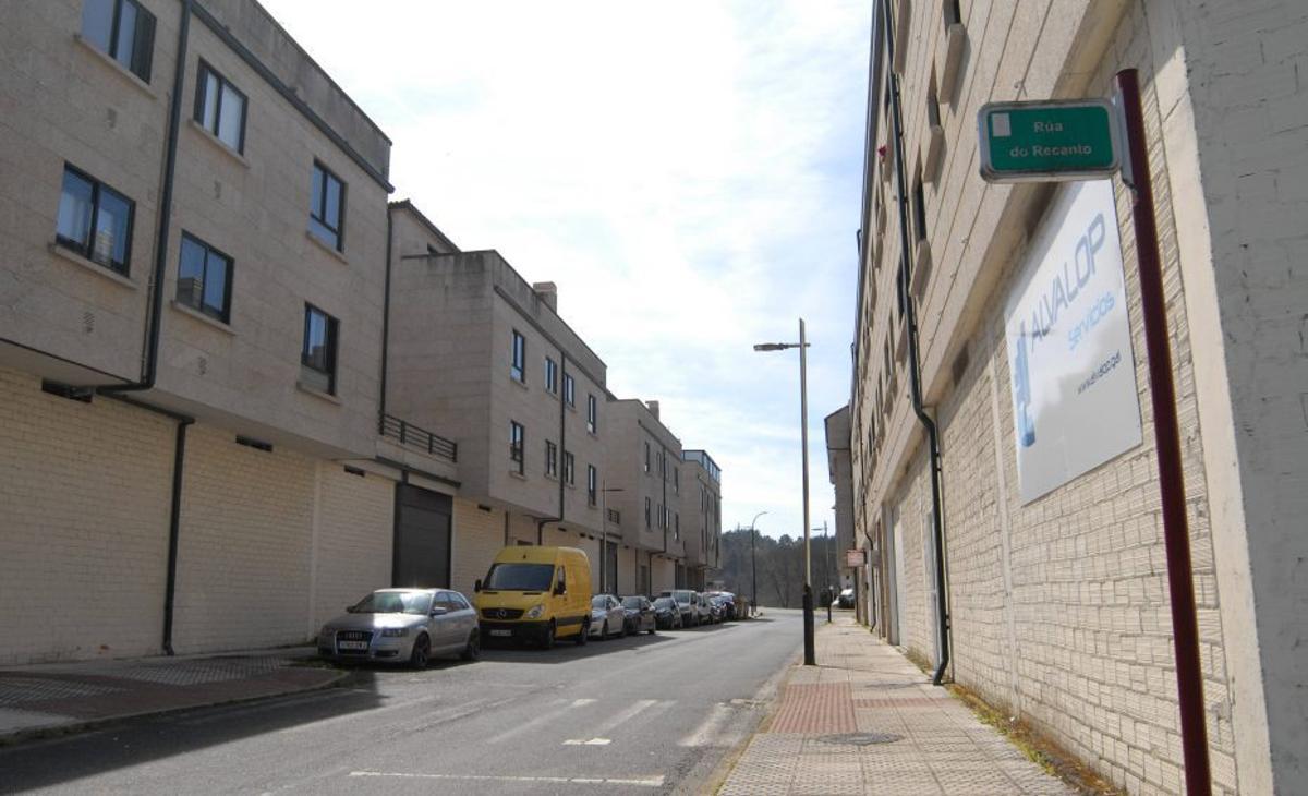 La calle, entre A Corredoira y la Rolda Leste.  | BERNABÉ/JAVIER LALÍN