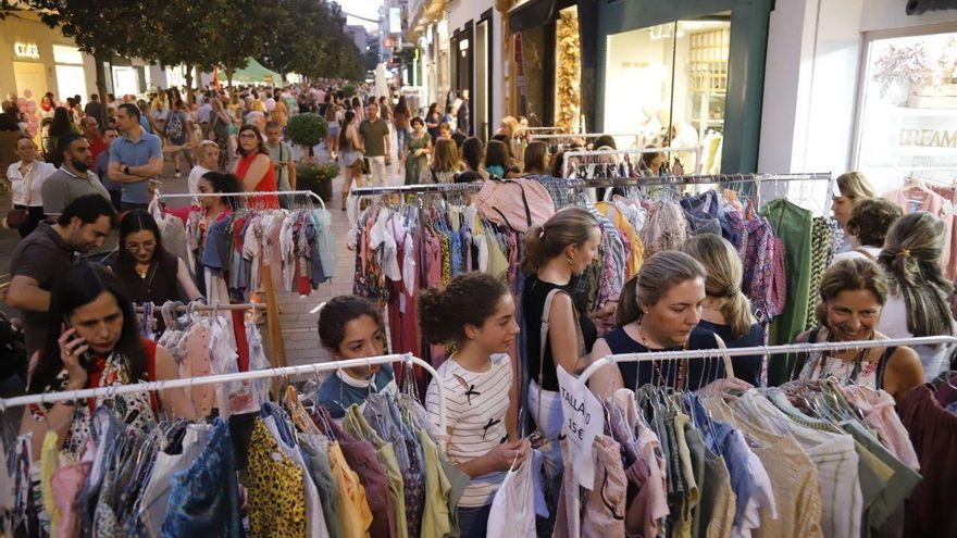 Una Shopping Night &quot;exitosa&quot; por la gran implicación de los comerciantes de Córdoba