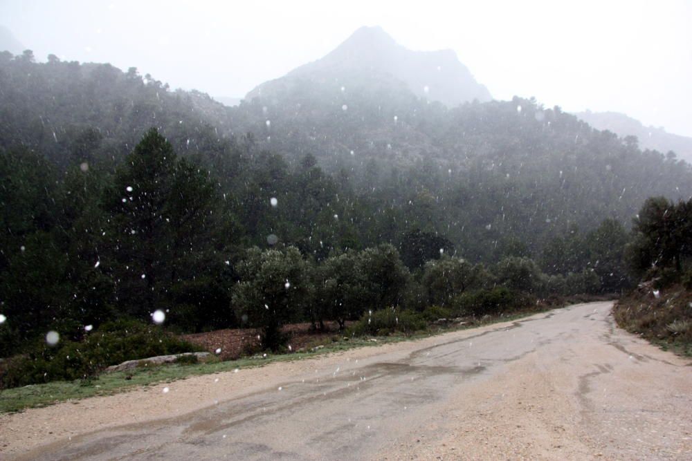 Pla general de les Muntanyes dels Ports quan començava a nevar