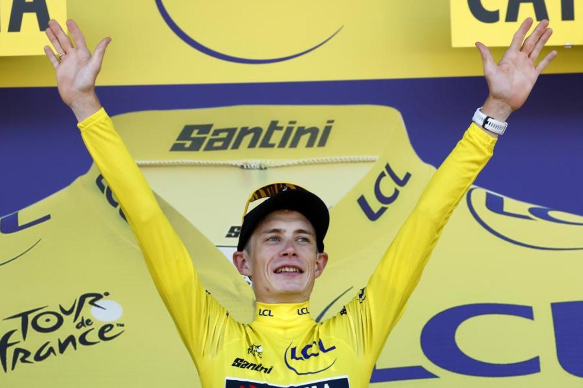 El ciclista danés Jonas Vingegaard tras la primera etapa del Tour de Francia, una contrarreloj por equipos de 19,6 kilómetros este sábado en Barcelona