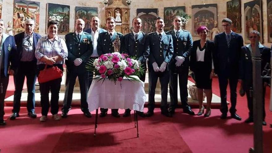 Alcaldes de Tierra del Vino arropan a la Guardia Civil en Arcenillas