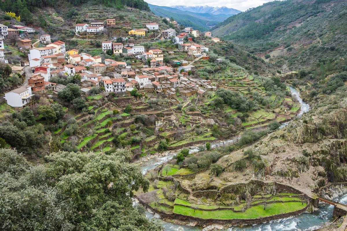 Las Hurdes, un destino que sorprende, en todos los sentidos.