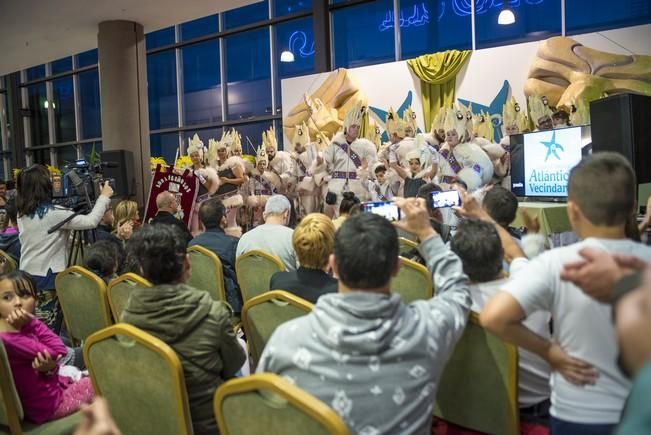 Donacion premio Reina del Carnaval del Centro ...