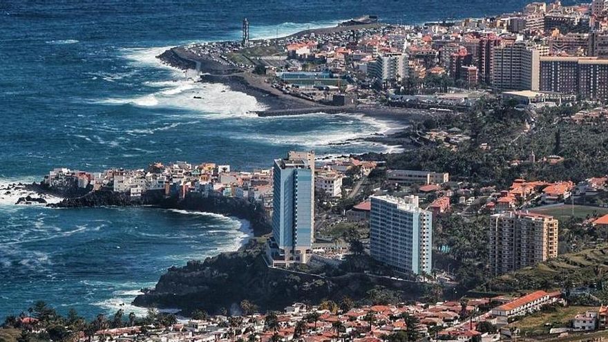 Un hombre se precipita desde tres metros de altura en Tenerife